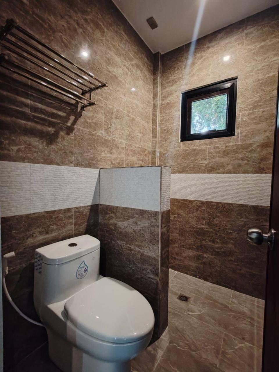 Wilson Hills Travelers Suites San Juan  Zewnętrze zdjęcie